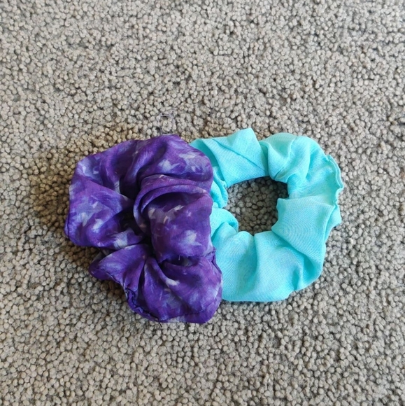 Assorted Scrunchies from Claire's and Kitsch - Picture 2 of 4